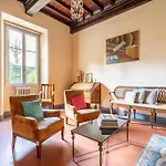 Ginny’s house- Borgo la croce luxury apartment
